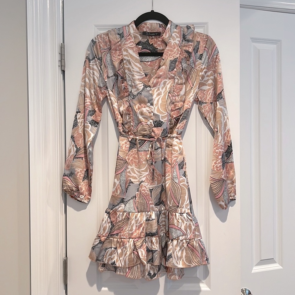 Size Small womens dress. New, no tag